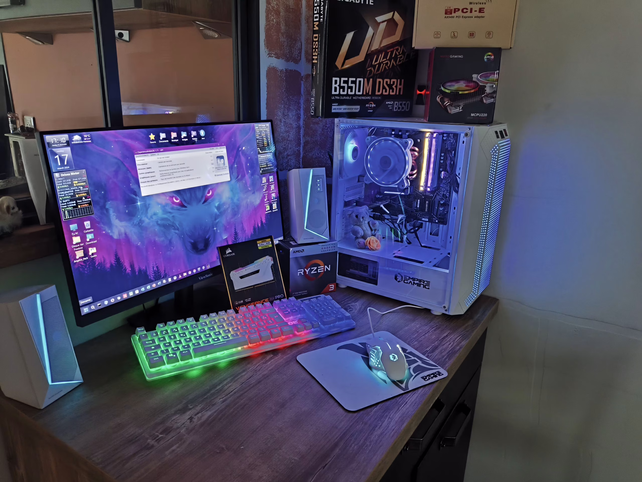 4 PC Gamer NextGen2025 "Full White"