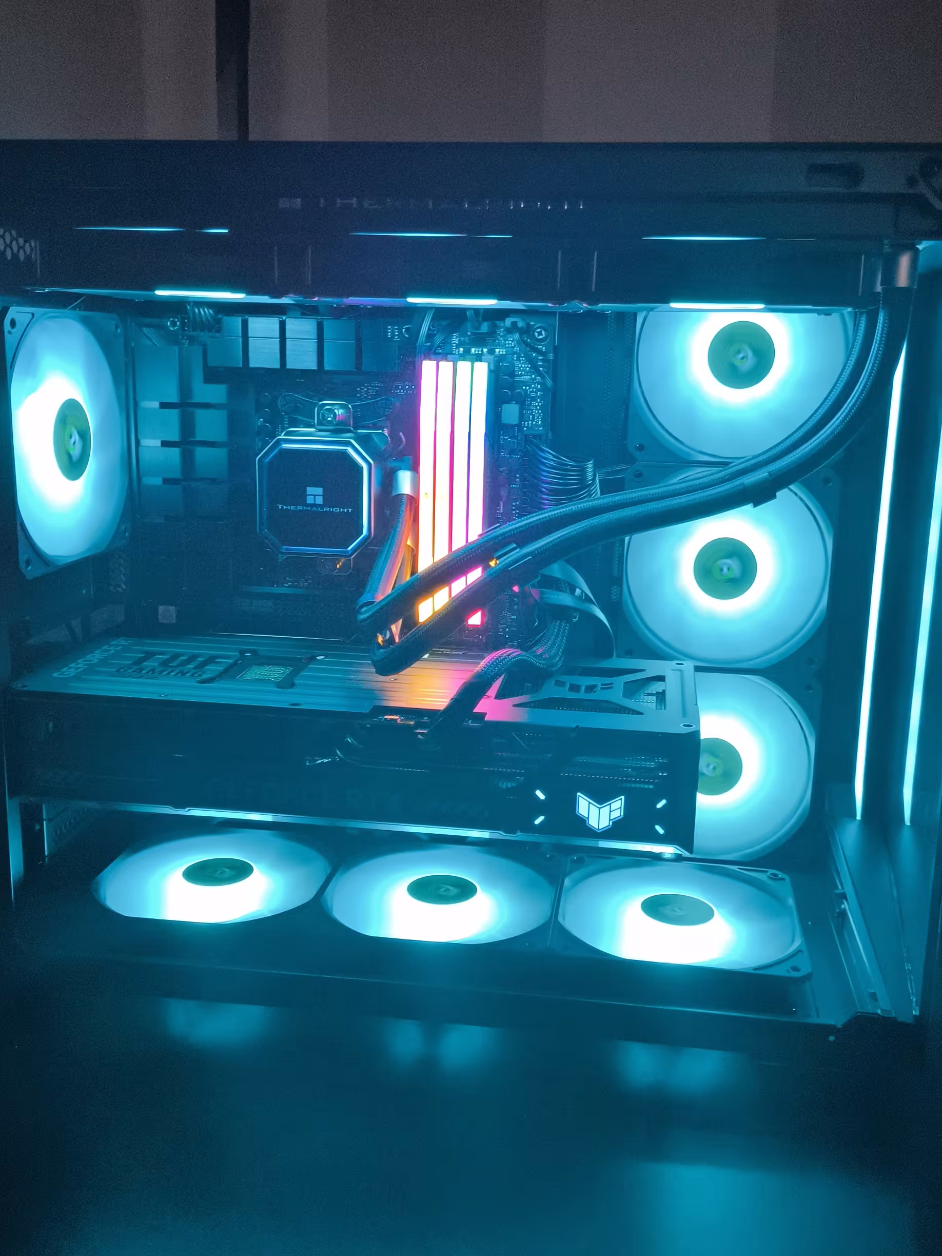 PC Gamer Mastoc-Ultra2025