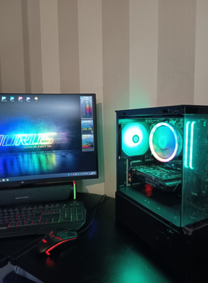 PC Gamer AquaView2026 "Black édition" : GTX 1600+ series 8 Go – Ryzen 5 série X  – 16 Go DDR4 – SSD NVMe 1 To – Windows 11 Pro